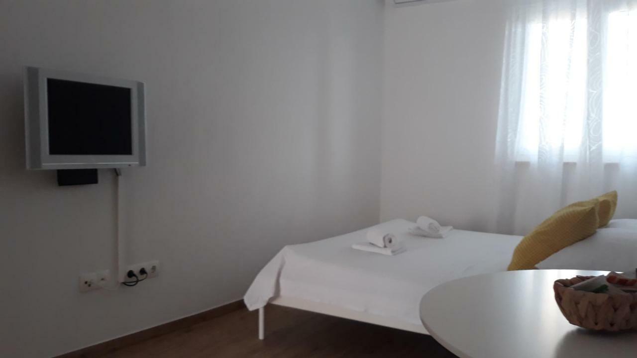 Viola Apartment & Free Parking Šibenik Dış mekan fotoğraf